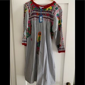 Mi Golondrina Deshilado Dress